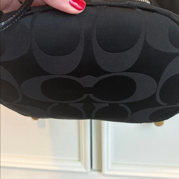 Coach Poppy Black Drawstring Bucket Bag EUC - Picture 6 of 16